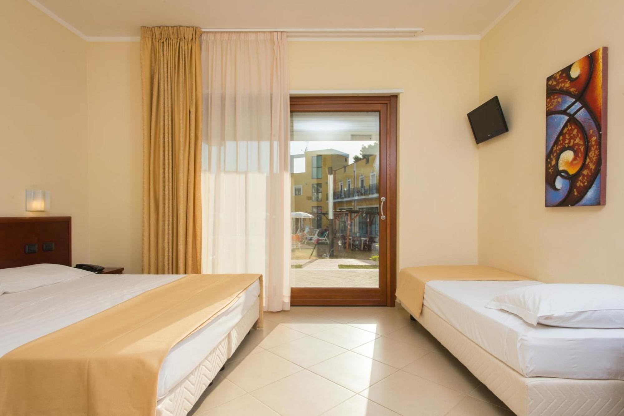 Hotel Orchidea Blu San Menaio Exterior foto